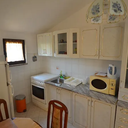 City Pecine Apartman *